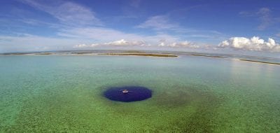 blue hole in bahamas