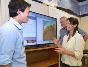 graphics-PO_researchers-_DSC1847_sm_cp_476373.jpg