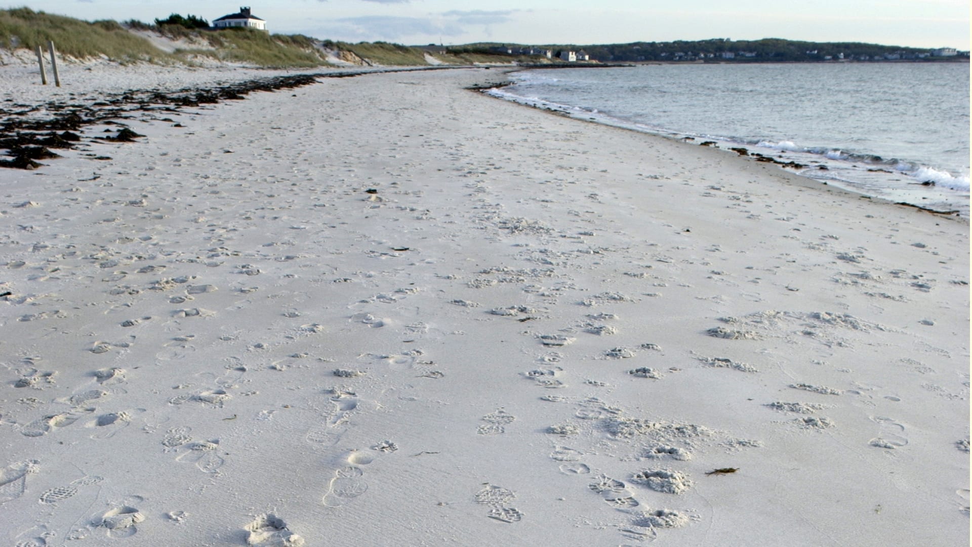 How is beach sand created? - Woods Hole Oceanographic Institution