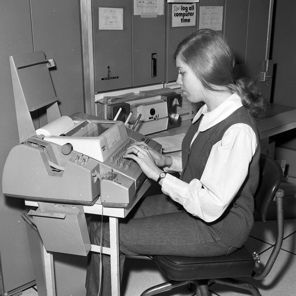 Unknown woman at the Shiverick House computer center. (Courtesy of the WHOI Archives)