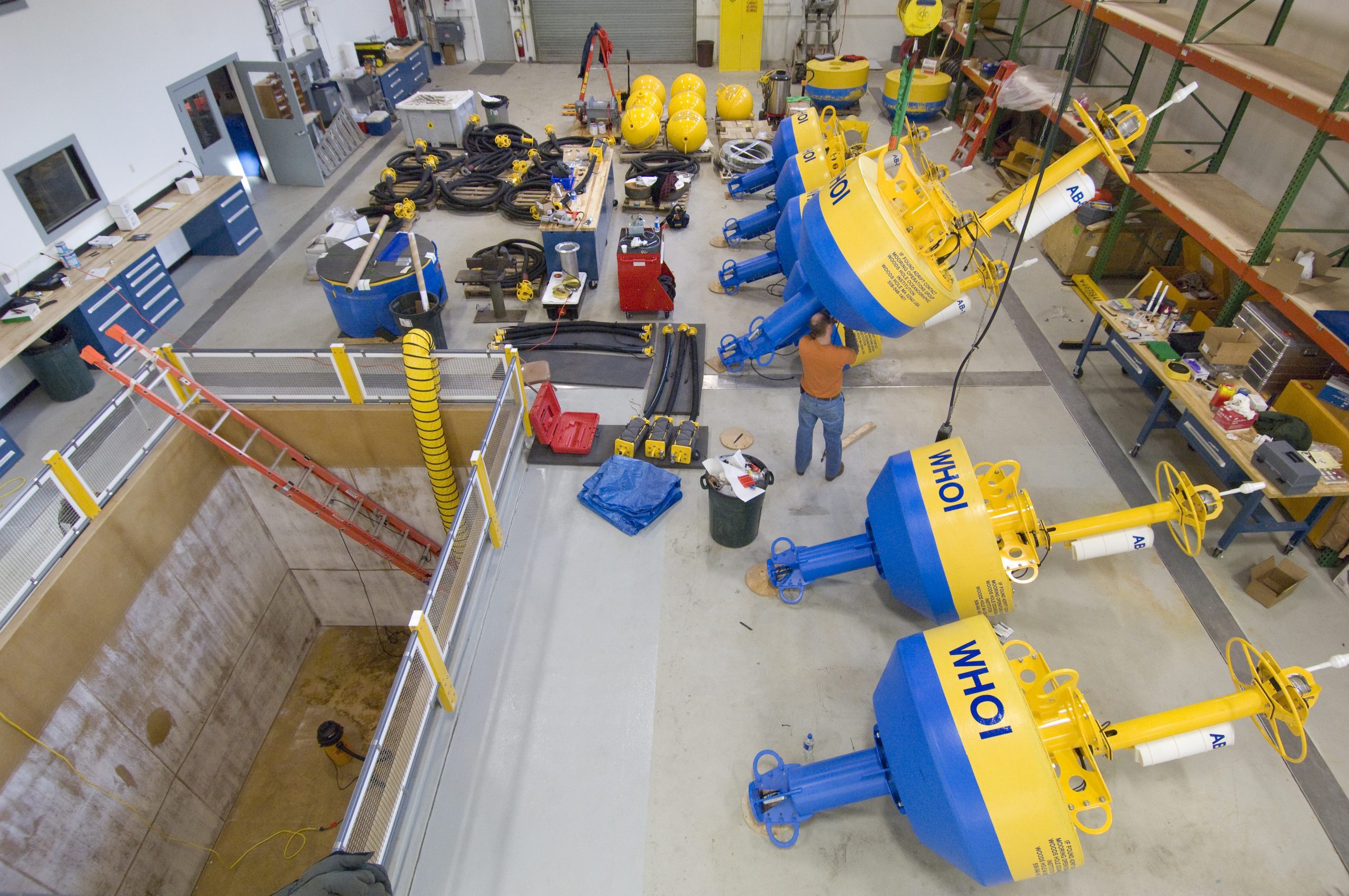 graphics Buoy lab _DCS9640