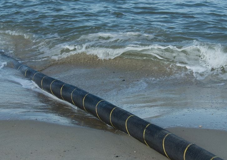 A new submarine cable set to run along the East African coast and into the Red Sea is being planned for launch, which will help boost internet speed and mobile communication in Tanzania. (©clubofmozambique.com)