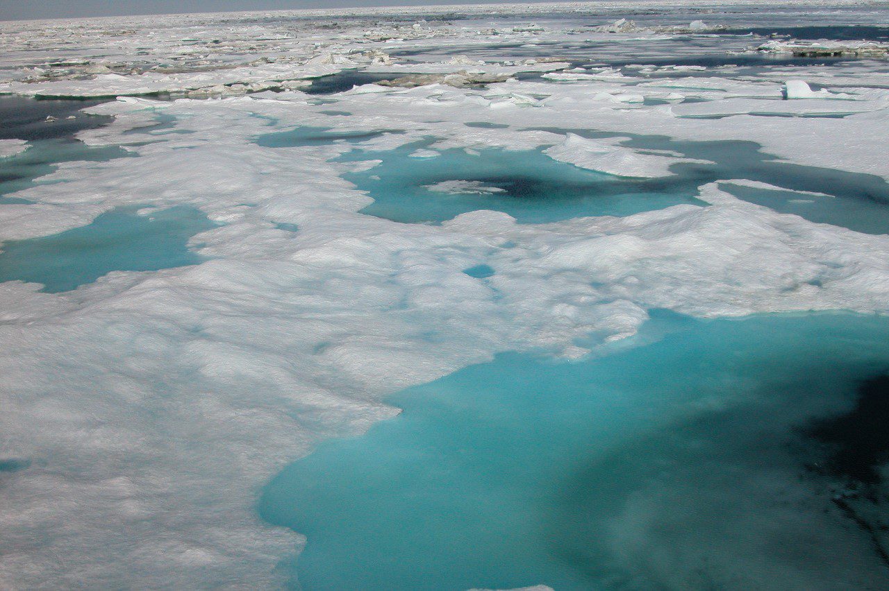 Glacier Power - Why is Glacier Ice Blue?