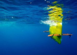 AUV Sentry submerges. Photo by Luis Lamar © Woods Hole Oceanographic Institution