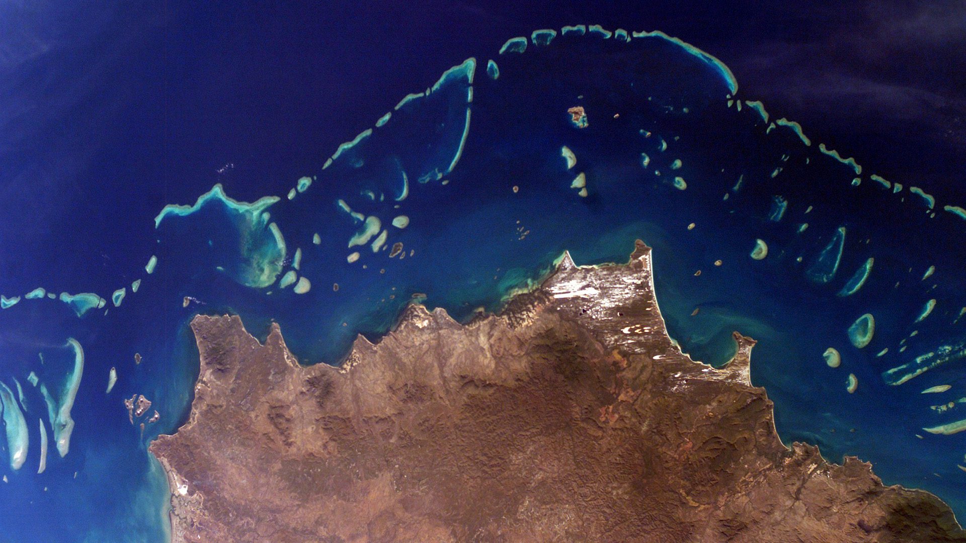 great barrier reef a look from nasa