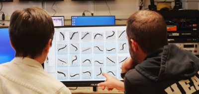 iologists Heidi Sosik (left) and Joel Llopiz (right) examine shadowgraph images of plankton