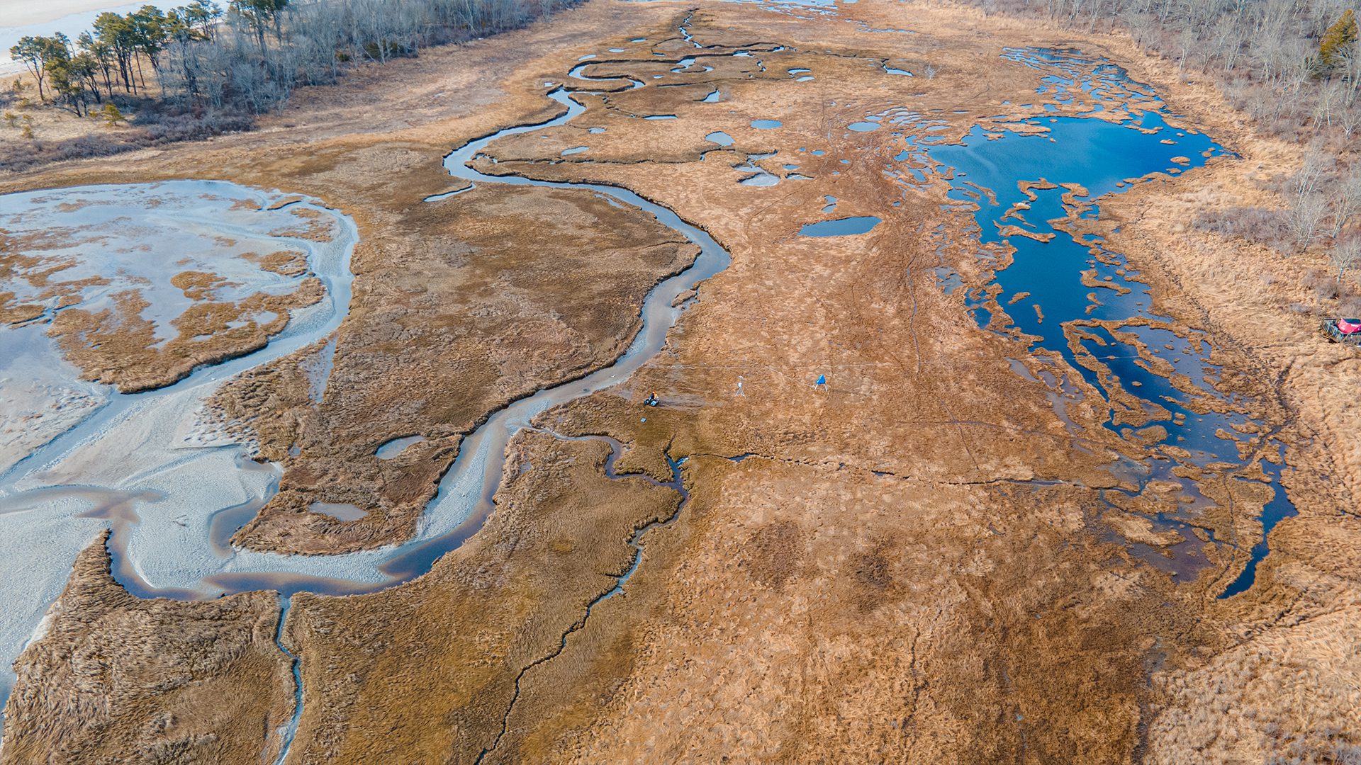 Aerial view of the research site. (Photo by Brady Clarke. © Woods Hole Oceanographic Institution.)