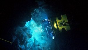 Overhead view of ROV Jason working at an underwater volcano site. (© Woods Hole Oceanographic Institution)