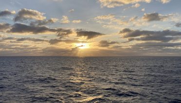 (Photo by Katie Roche, ©Woods Hole Oceanographic Institution)
