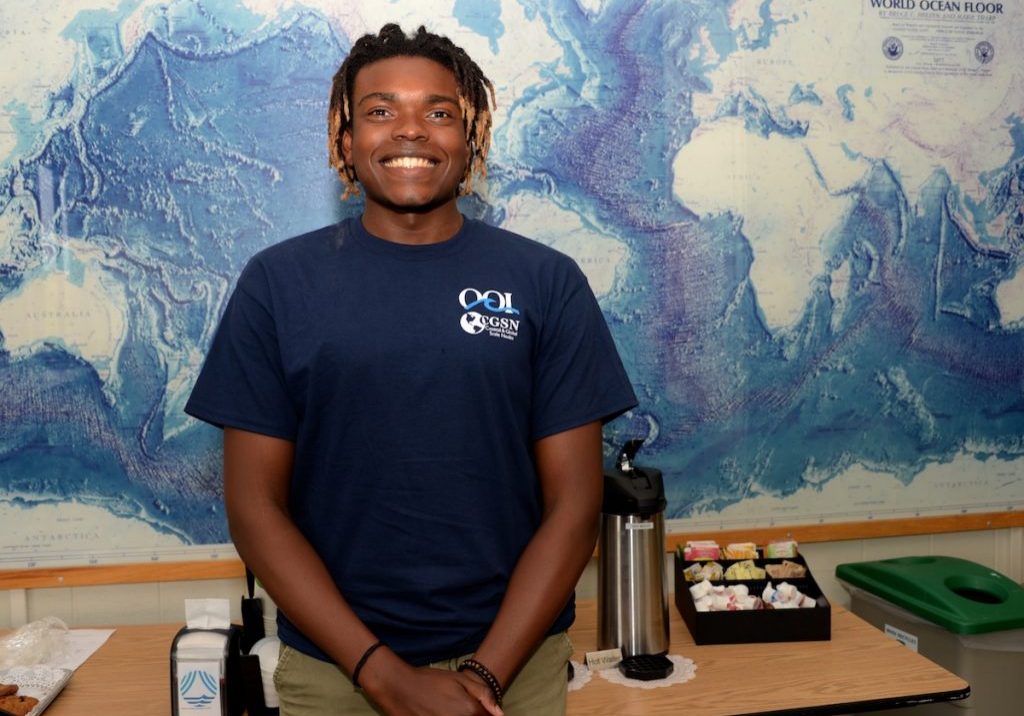 Aaron Wickware, a 2024 Partnership in Education Program (PEP) student fellow from California State University Monterey Bay. (Photo by Elise Hugus © Woods Hole Oceanographic Institution)